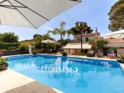 Maison 7 pièces 220 m²