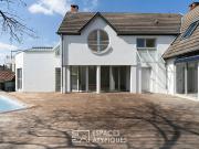 Maison 7 pièces 224 m²