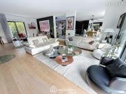 Maison 7 pièces 230 m²