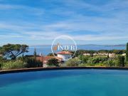 Maison 7 pièces 230 m²