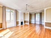 Maison 7 pièces 230 m²