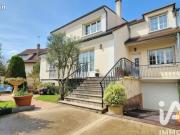 Maison 7 pièces 230 m²