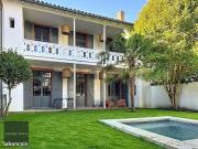 Maison 7 pièces 230 m²