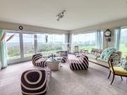 Maison 7 pièces 232 m²