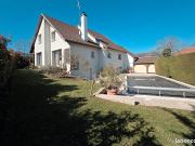 Maison 7 pièces 232 m²