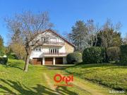 Maison 7 pièces 233 m²