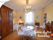 Maison 7 pièces 233 m²