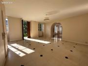 Maison 7 pièces 235 m²