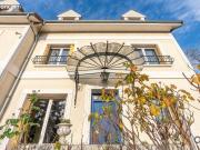 Maison 7 pièces 235 m²