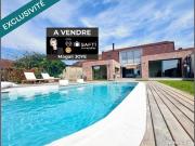 Propriété 7 pièces 235 m²