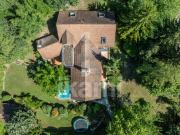 Maison 7 pièces 246 m²