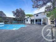 Maison 7 pièces 237 m²