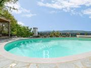 Maison 7 pièces 239 m² Maison 7 pièces 239 m²