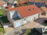 Maison 7 pièces 240 m²