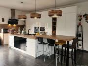 Maison 7 pièces 240 m²