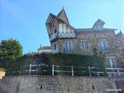 Maison 7 pièces 242 m²