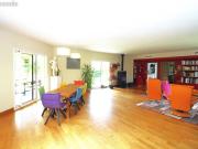 Maison 7 pièces 242 m²