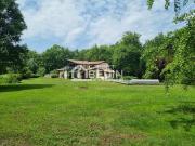 Maison 7 pièces 242m² Saint Symphorien