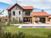 Maison 7 pièces 253 m²