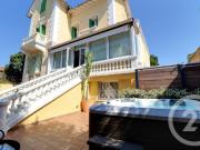 Maison 7 pièces 244 m²