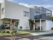 Maison 7 pièces 244 m²