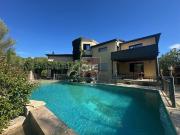 Maison 7 pièces 245 m²