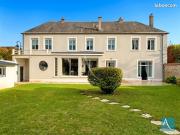 Maison 7 pièces 245 m²