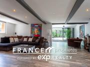 Maison 7 pièces 245 m² Maison 7 pièces 245 m²