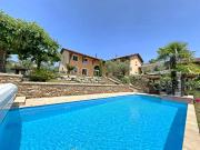 Maison 7 pièces 246 m²