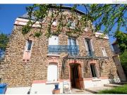 Maison 7 pièces 247 m²