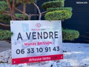 Maison 7 pièces 249 m²