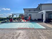 Maison 7 pièces 250 m²