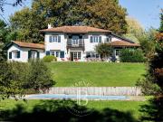 Maison 7 pièces 250 m²