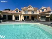 Maison 7 pièces 250 m²