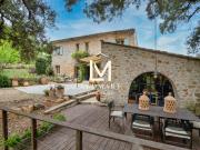 Maison 7 pièces 250 m²