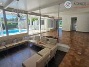 Maison 7 pièces 252 m²