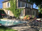 Maison 7 pièces 255 m²