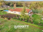 Maison 7 pièces 256 m²