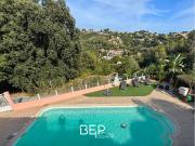 Maison 7 pièces 266 m²