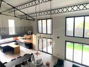 Maison 7 pièces 279 m²