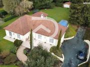 Maison 7 pièces 282 m²