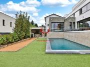 Maison 7 pièces 300 m²