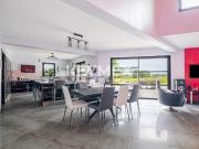 Maison 7 pièces 300 m²