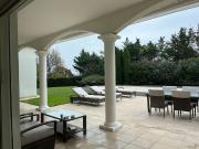 Maison 7 pièces 320 m²