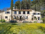 Maison 7 pièces 300 m²