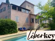 Maison 7 pièces 304 m²