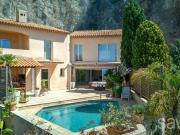 Maison 7 pièces 306 m²