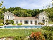 Maison 7 pièces 310 m²