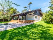 Maison 7 pièces 310 m²