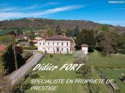 Maison 7 pièces 315 m²